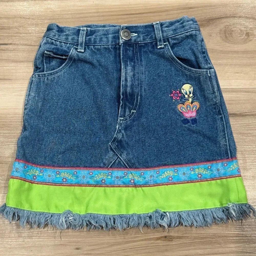 Warner Bros Looney Tunes Denim Enbroidered Tweety Skirt Girls XS 4/5